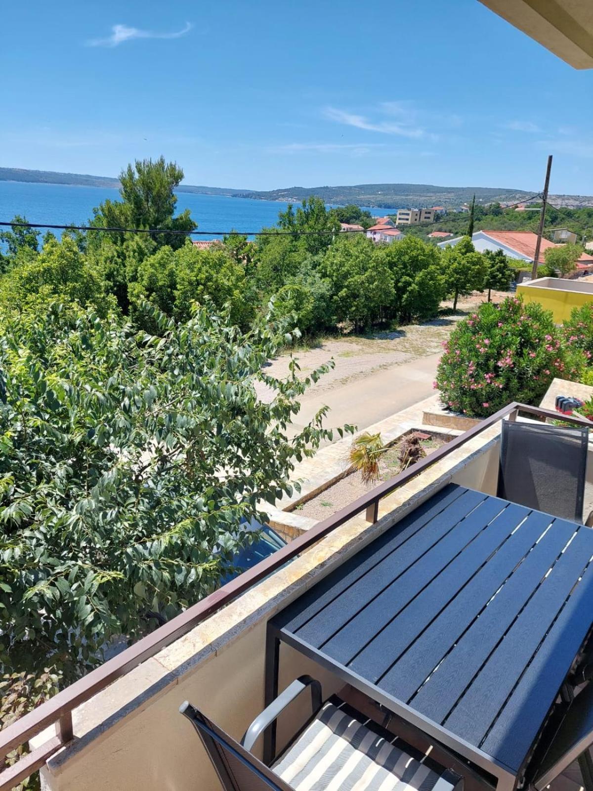 Apartment Big Blue Maslenica Exterior photo